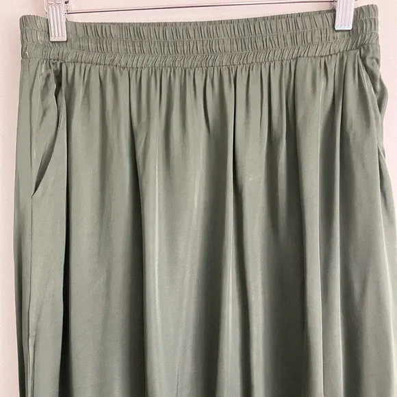 NATION LA Olive Green Viscose Tiered Midi Skirt Size M NWT - Picture 3 of 13